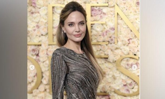 Angelina Jolie Peduli Pada Pelestarian Hutan, Mengapa?