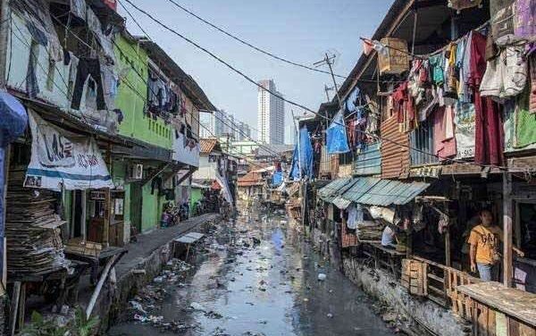 Kemiskinan Di Indonesia: Faktor Penyebab Dan Solusinya