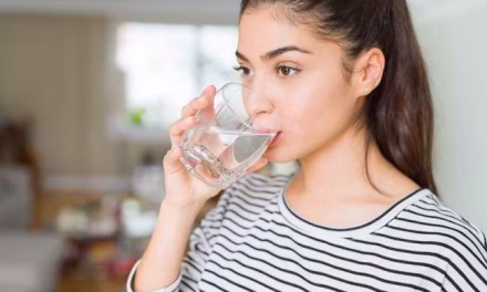 Air Mineral: Pentingnya Memenuhi Kebutuhan Cairan Setiap Hari