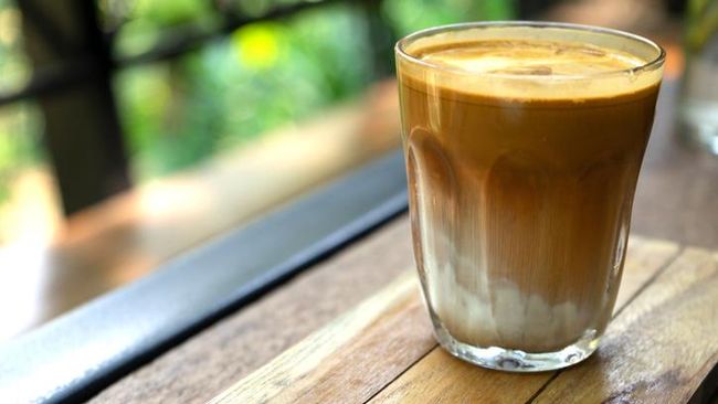 Kopi Susu Gula Aren: Perjalanan Minuman Lokal Menjadi Favorit